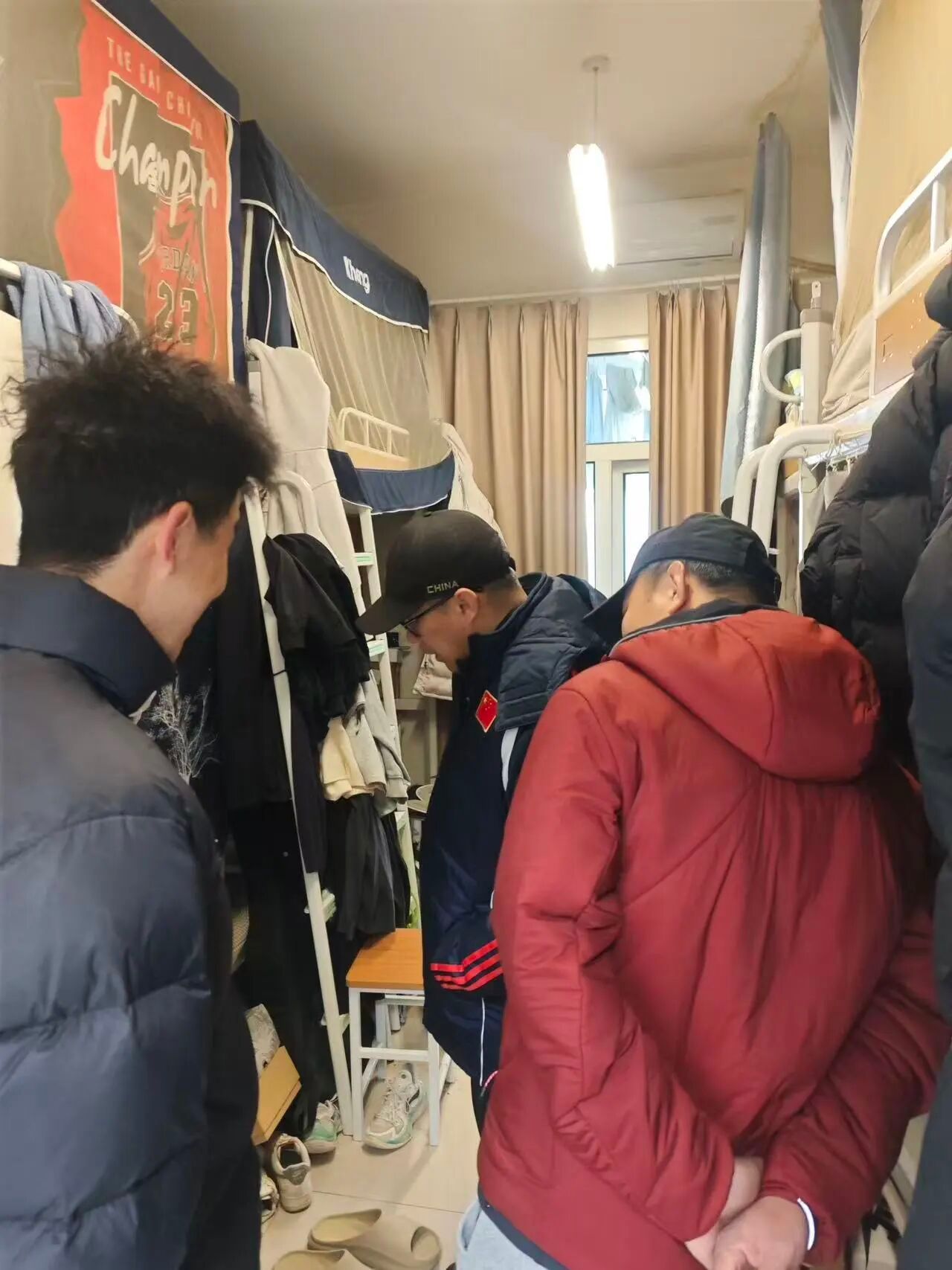 温暖入心，关怀入寝：体育学院开展春季学期宿舍走访